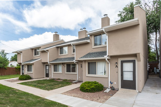 Yuma Court Townhomes in Colorado Springs, CO - Building Photo - Building Photo