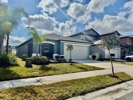 1731 Yellow Trl in Lakeland, FL - Building Photo