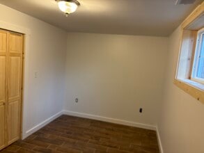 215 Irene Ave in Rochelle, IL - Foto de edificio - Building Photo