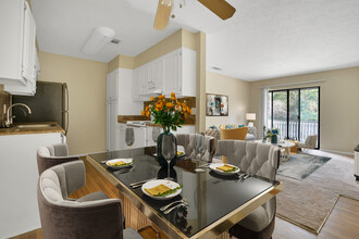 Residence at Patriot Place Apartments in Columbus, GA - Foto de edificio - Building Photo