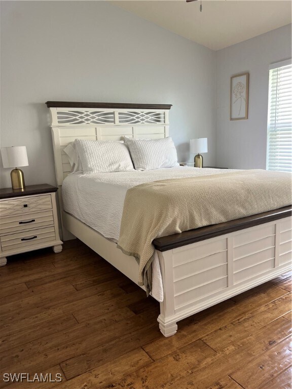 property at 2065 Isla De Palma Cir