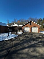 1250-1254 Evans City Rd in Evans City, PA - Building Photo