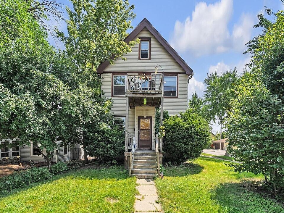 150 S 73rd St, Unit 1 in Milwaukee, WI - Building Photo