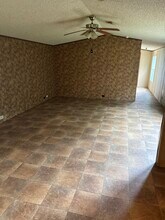 407 E Main St in Kenedy, TX - Building Photo - Building Photo