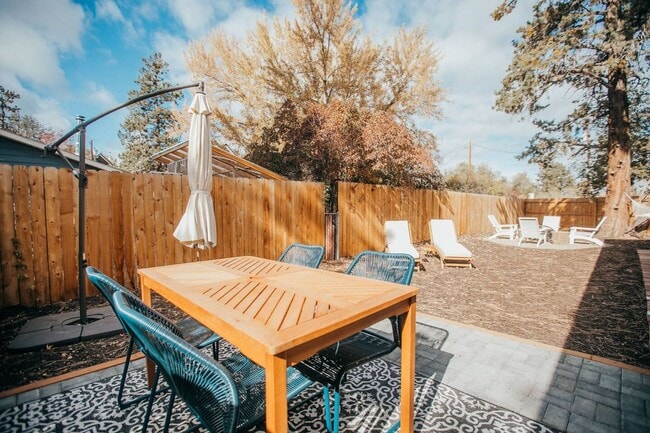 property at 435 SE Centennial St