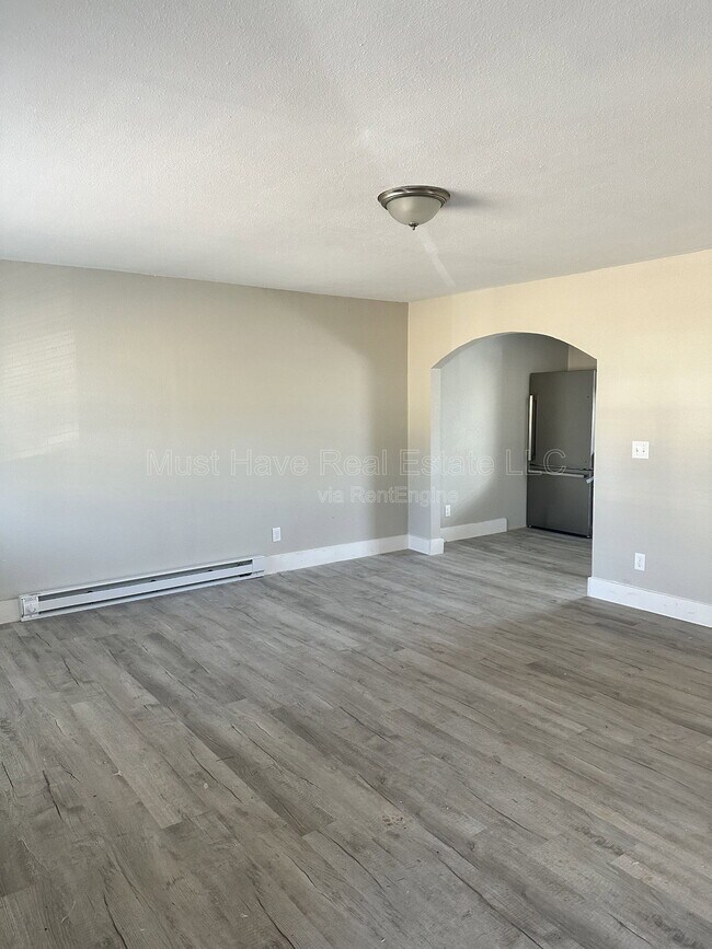 347 4th St SE-Unit -Apt 1a in Hickory, NC - Foto de edificio - Building Photo