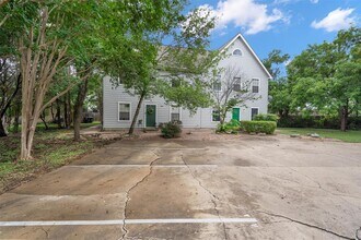 2908 Whisper Oaks Ln in Georgetown, TX - Building Photo - Building Photo