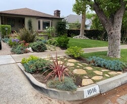 1016 S Euclid Ave in Pasadena, CA - Building Photo