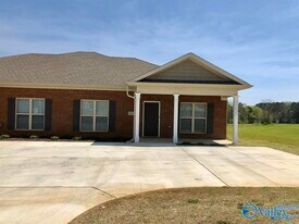 4029 Jeff Rd NW in Toney, AL - Building Photo