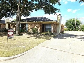 5715 Cancun Dr in North Richland Hills, TX - Building Photo
