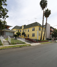 848-850 S Kingsley Dr in Los Angeles, CA - Foto de edificio - Building Photo