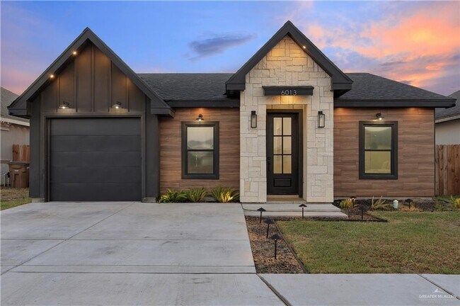 property at 1 N Gira Del Sol St