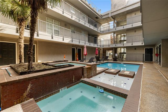4303 Buena Vista St in Dallas, TX - Building Photo