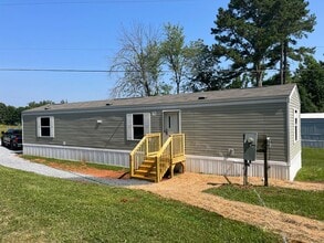 103 Kern Ct in Lawndale, NC - Building Photo - Building Photo