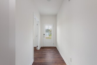 112 Kaley Ln in Lenoir City, TN - Building Photo - Building Photo