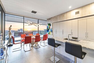 7180 E Kierland Blvd in Scottsdale, AZ - Building Photo - Building Photo