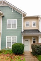 2204 Valley Haven Dr in Raleigh, NC - Building Photo