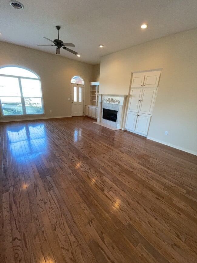 107 Oakleigh Dr in Clinton, MS - Building Photo - Building Photo