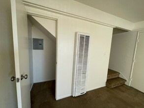 240 Holly St in Vallejo, CA - Building Photo - Building Photo