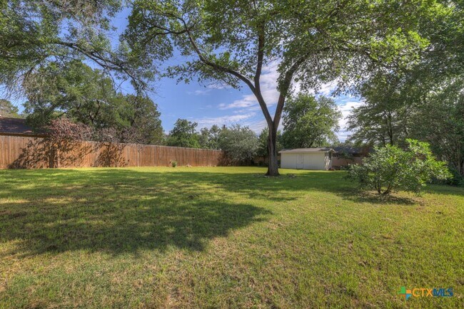 property at 550 California Blvd