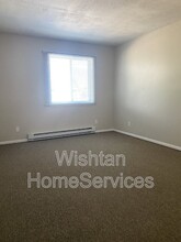 217 Charleston Blvd in Macomb, IL - Foto de edificio - Building Photo