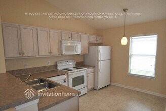 1872 Pineta Cove Drive in Middleburg, FL - Foto de edificio - Building Photo