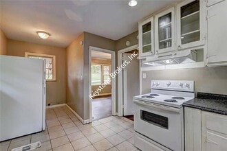 1316 Rock Springs St in Forest Park, GA - Building Photo - Building Photo
