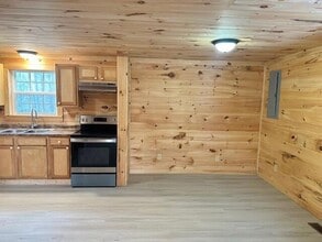 282 Co Rd 22 in Calhoun, TN - Foto de edificio - Building Photo