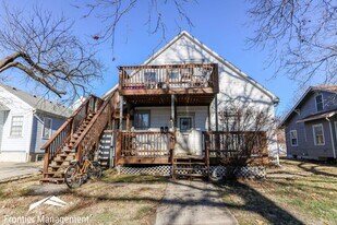 1026 Bertrand St in Manhattan, KS - Building Photo