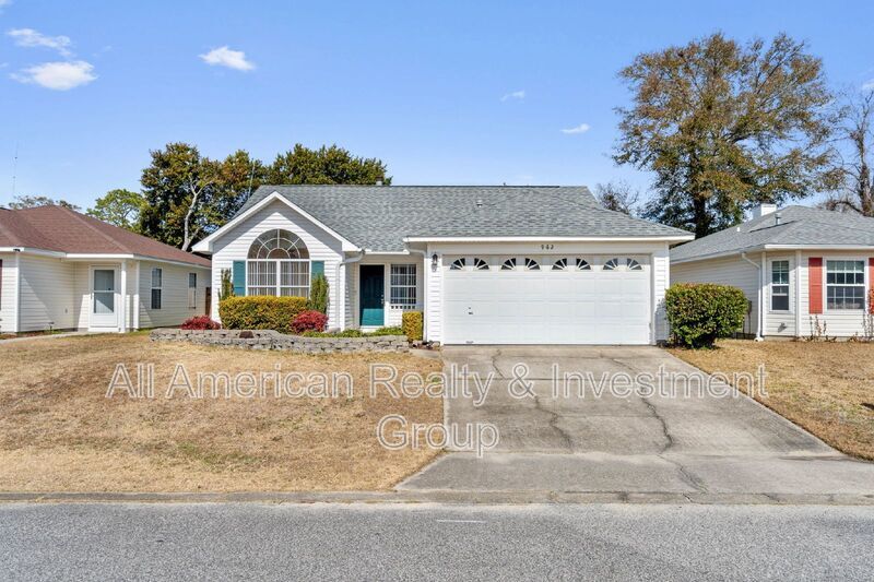 962 John Wayne Cir in Fort Walton Beach, FL - Building Photo