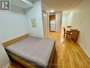 2464 Weston Rd in Toronto, ON - Building Photo - Building Photo