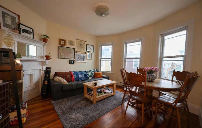 38 Jefferson St, Unit 3