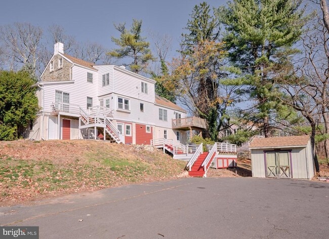 property at 5667 Old York Rd