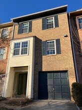 6170 Castletown Way in Franconia, VA - Building Photo - Building Photo