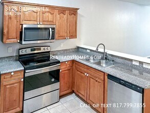 3128 S Cherry Ln in Fort Worth, TX - Building Photo - Building Photo