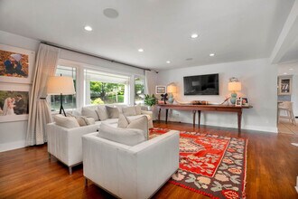 802 N Park Ave in Fayetteville, AR - Building Photo - Building Photo