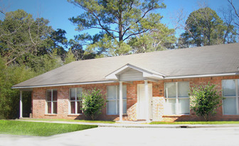 Cedar Court Apartments