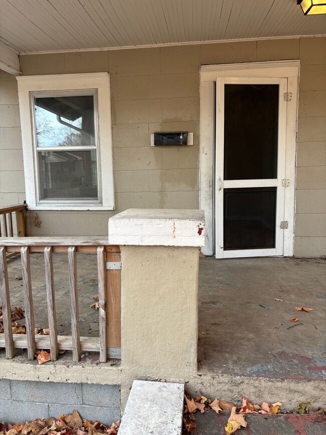 2127 N Boonville Ave