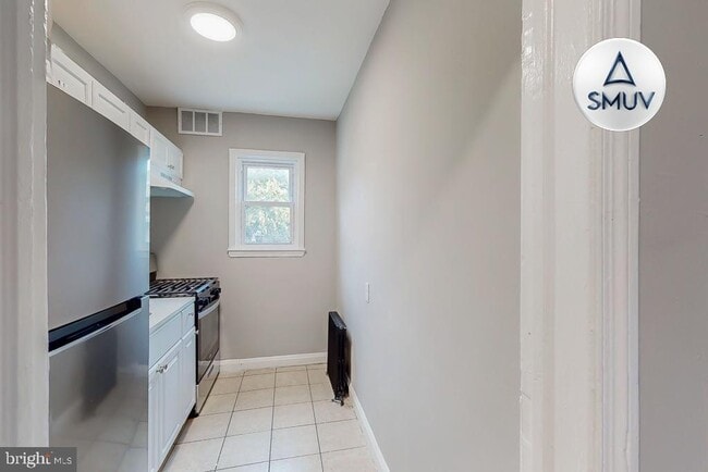 property at 1605 Homestead St