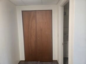 90 Sutton St, Unit 6B in North Andover, MA - Foto de edificio - Building Photo