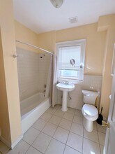 145 College Ave, Unit 2 in Somerville, MA - Building Photo - Building Photo