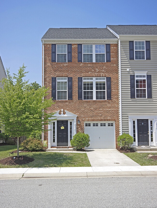 4644 Minutemen Way in Williamsburg, VA - Foto de edificio - Building Photo