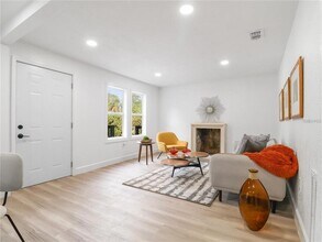 101 S Glenwood Ave in Orlando, FL - Building Photo - Building Photo