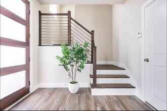 1740 Cove Cres Ct in Houston, TX - Building Photo - Building Photo