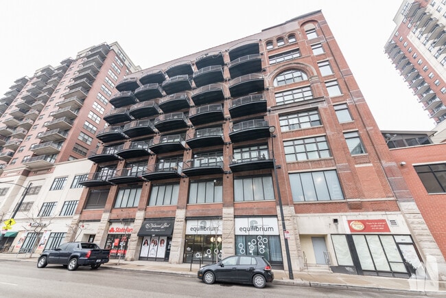 1503 S State St, Unit #306 in Chicago, IL - Building Photo - Building Photo
