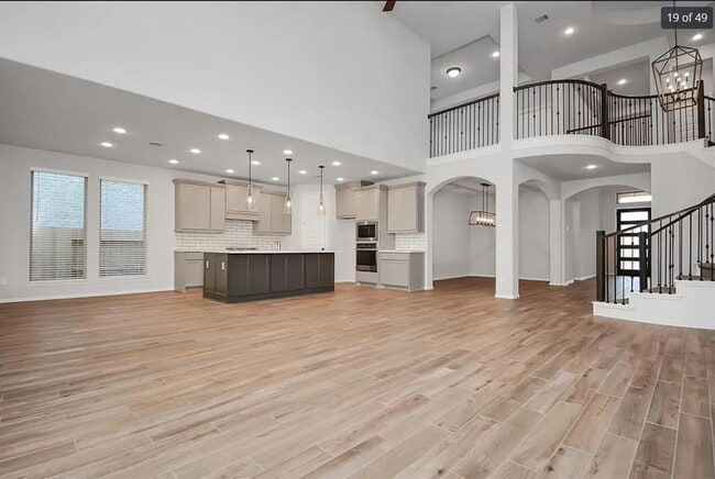 property at 5838 Turquoise Hl