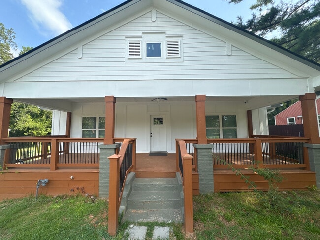 property at 1689 Campbellton Rd SW