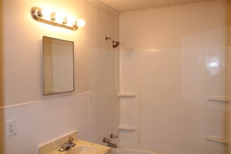 4347 E Bayley St in Wichita, KS - Building Photo - Building Photo
