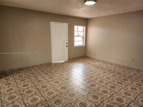 74 E 17th St in Hialeah, FL - Building Photo - Building Photo
