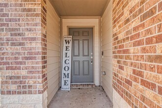 4409 Longleaf Timbers Ct in Panorama Village, TX - Building Photo - Building Photo